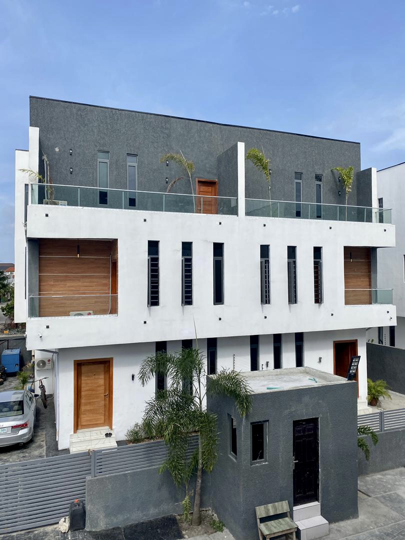 4 BEDROOM SEMI DETACHED DUPLEX Agungi Lekki